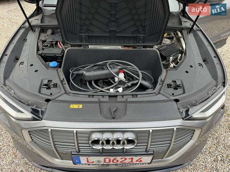 Внедорожник / Кроссовер Audi e-tron 2021 в Львове