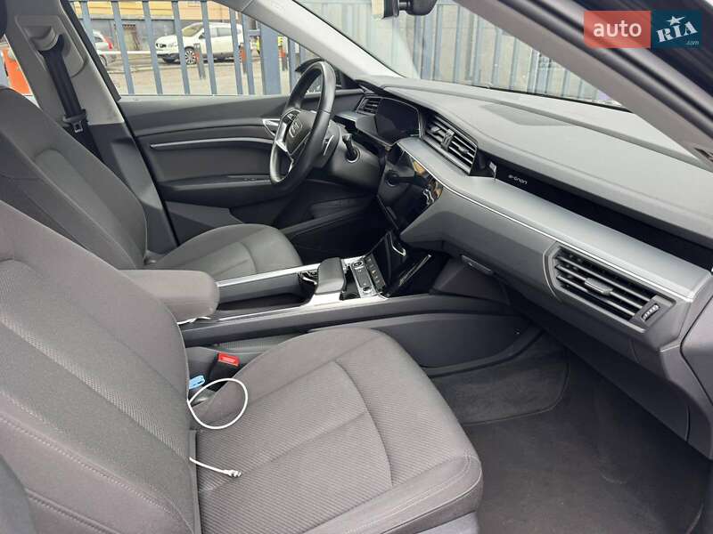 Внедорожник / Кроссовер Audi e-tron 2021 в Львове