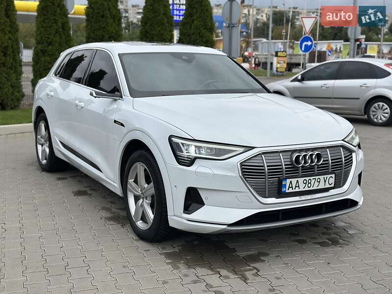Audi e-tron 2019