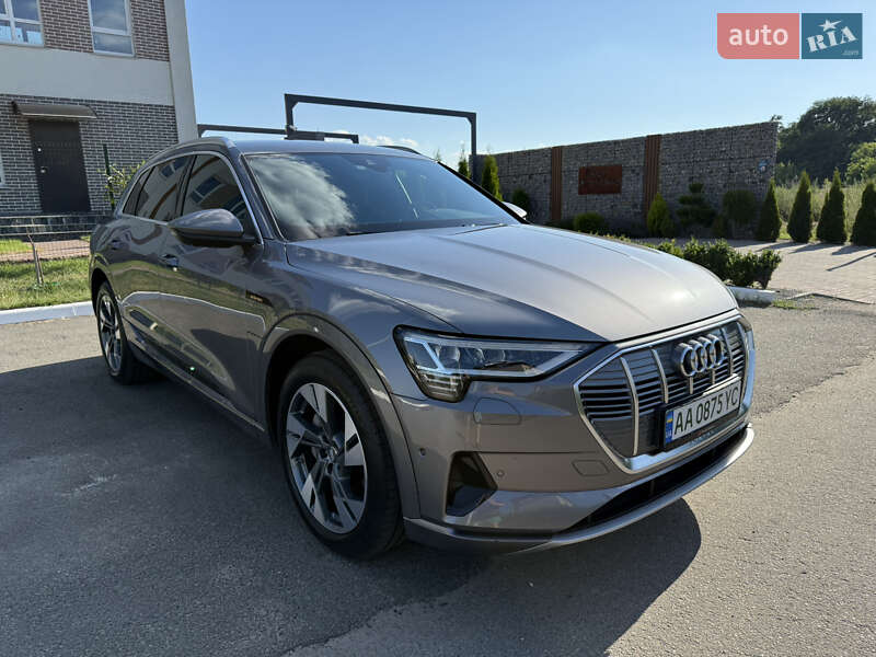Внедорожник / Кроссовер Audi e-tron 2020 в Киеве