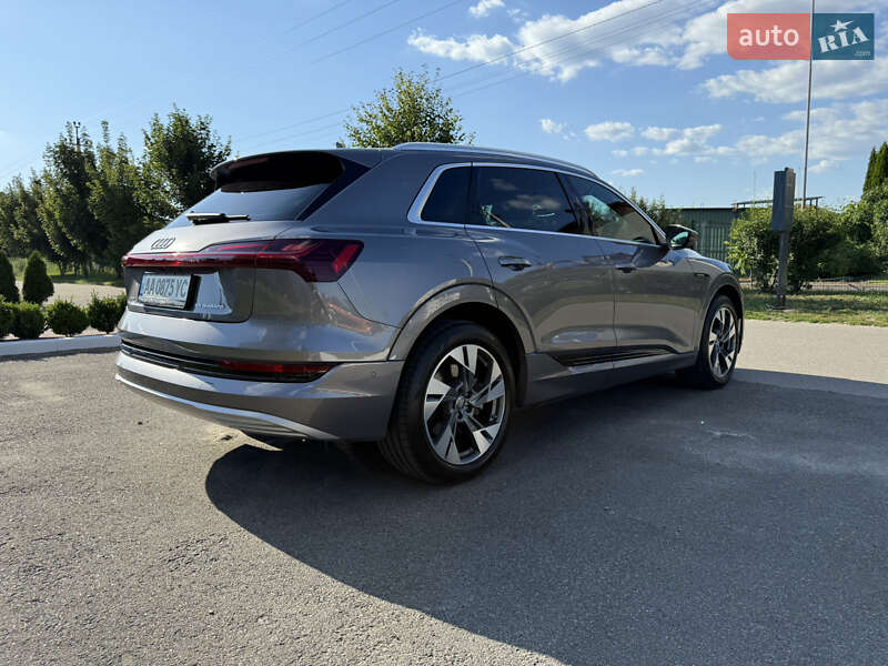 Внедорожник / Кроссовер Audi e-tron 2020 в Киеве