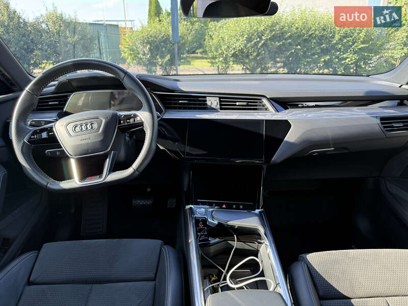 Внедорожник / Кроссовер Audi e-tron 2020 в Киеве