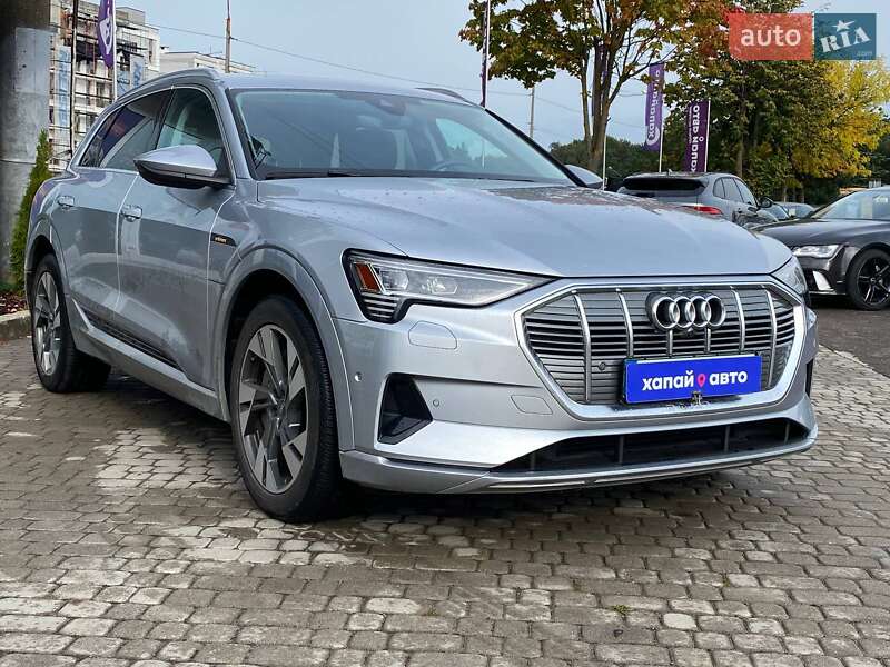 Внедорожник / Кроссовер Audi e-tron 2022 в Львове