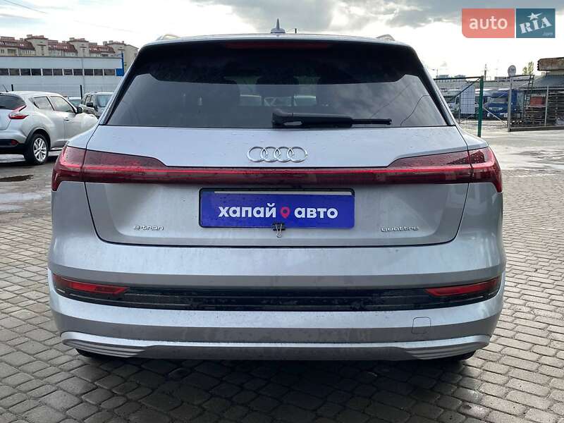 Внедорожник / Кроссовер Audi e-tron 2022 в Львове
