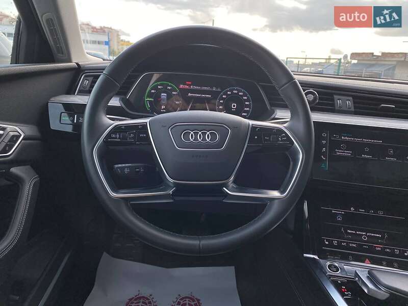 Внедорожник / Кроссовер Audi e-tron 2022 в Львове