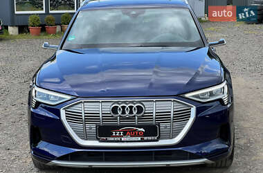 Позашляховик / Кросовер Audi e-tron 2020 в 