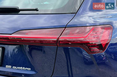 Позашляховик / Кросовер Audi e-tron 2020 в 
