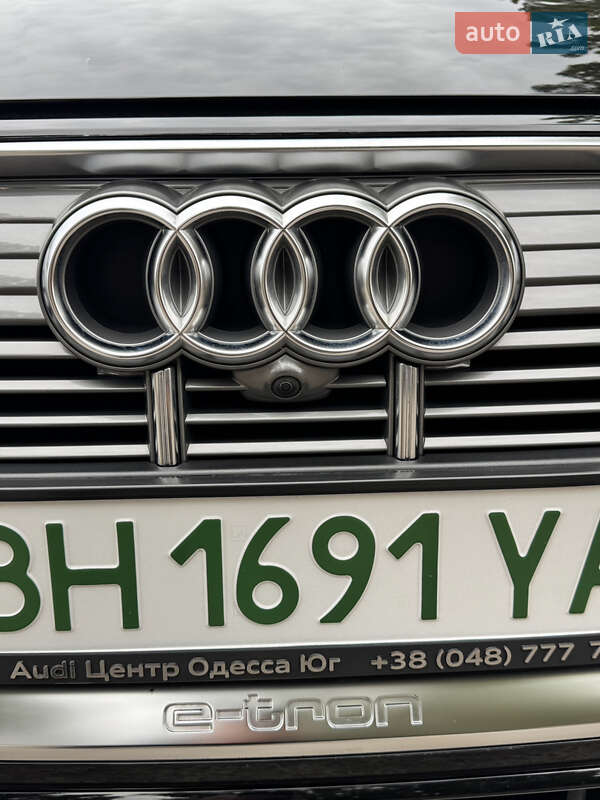 Внедорожник / Кроссовер Audi e-tron 2020 в Одессе