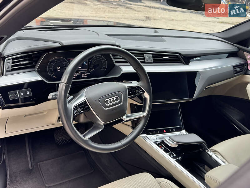 Внедорожник / Кроссовер Audi e-tron 2020 в Одессе