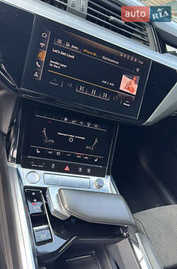 Внедорожник / Кроссовер Audi e-tron 2019 в Львове