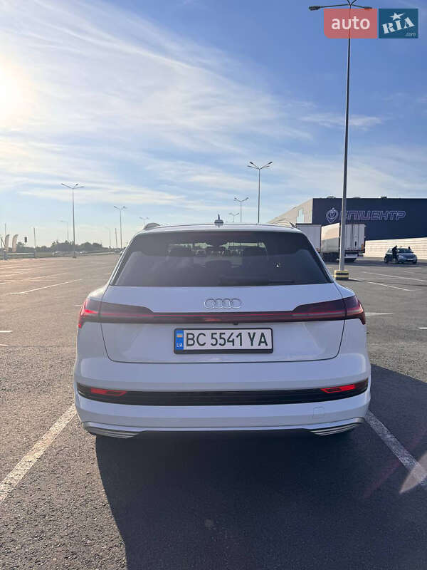 Внедорожник / Кроссовер Audi e-tron 2019 в Львове фото 2 Внедорожник / Кроссовер Audi e-tron 2019 в Львове