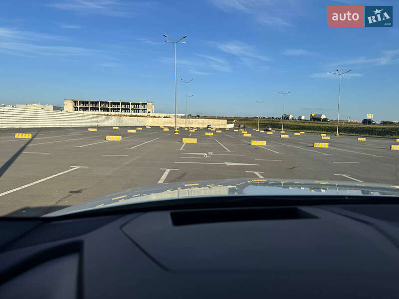 Внедорожник / Кроссовер Audi e-tron 2019 в Львове фото 13 Внедорожник / Кроссовер Audi e-tron 2019 в Львове