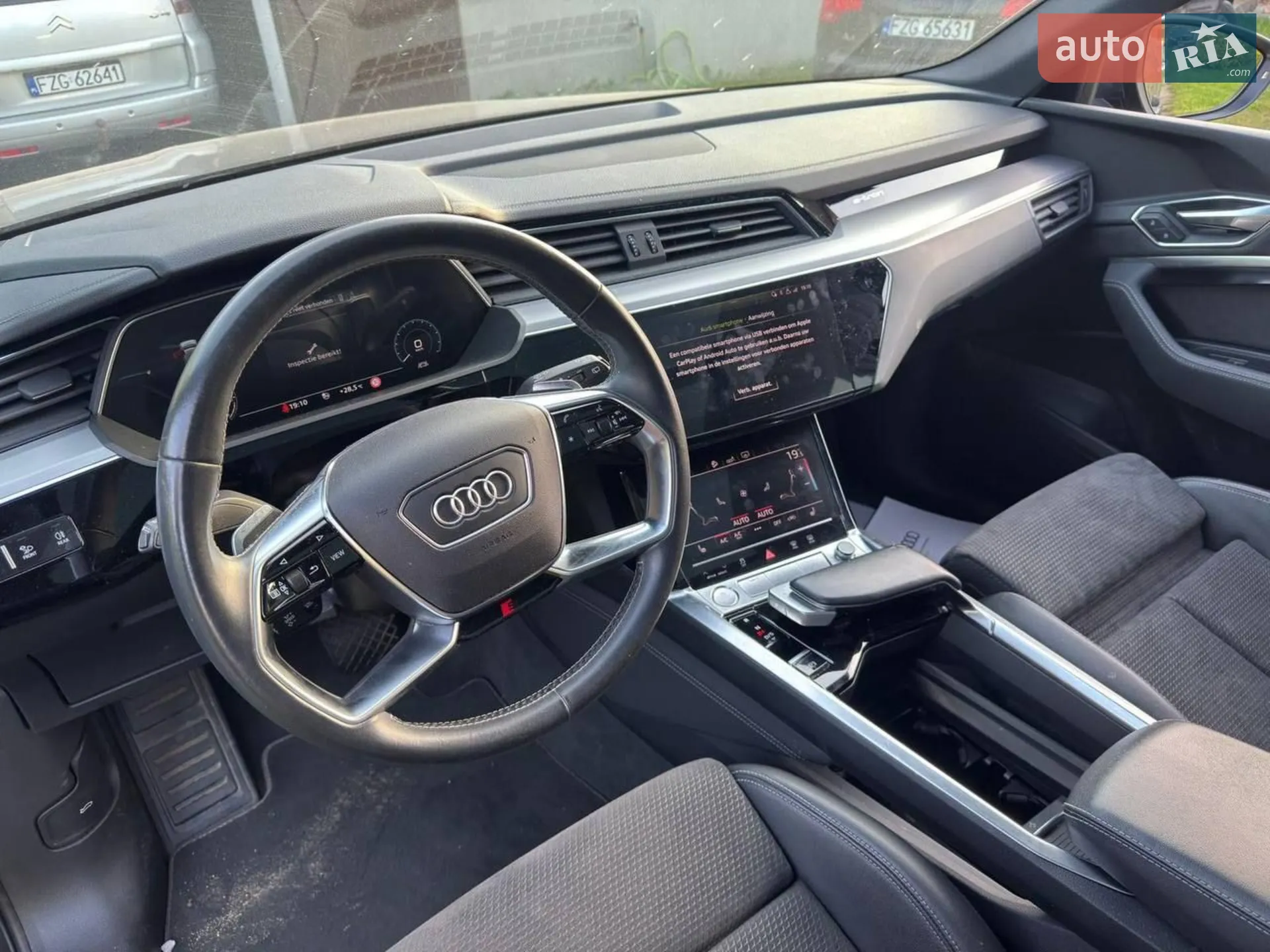 2019 Audi e-tron - мініатюра 8