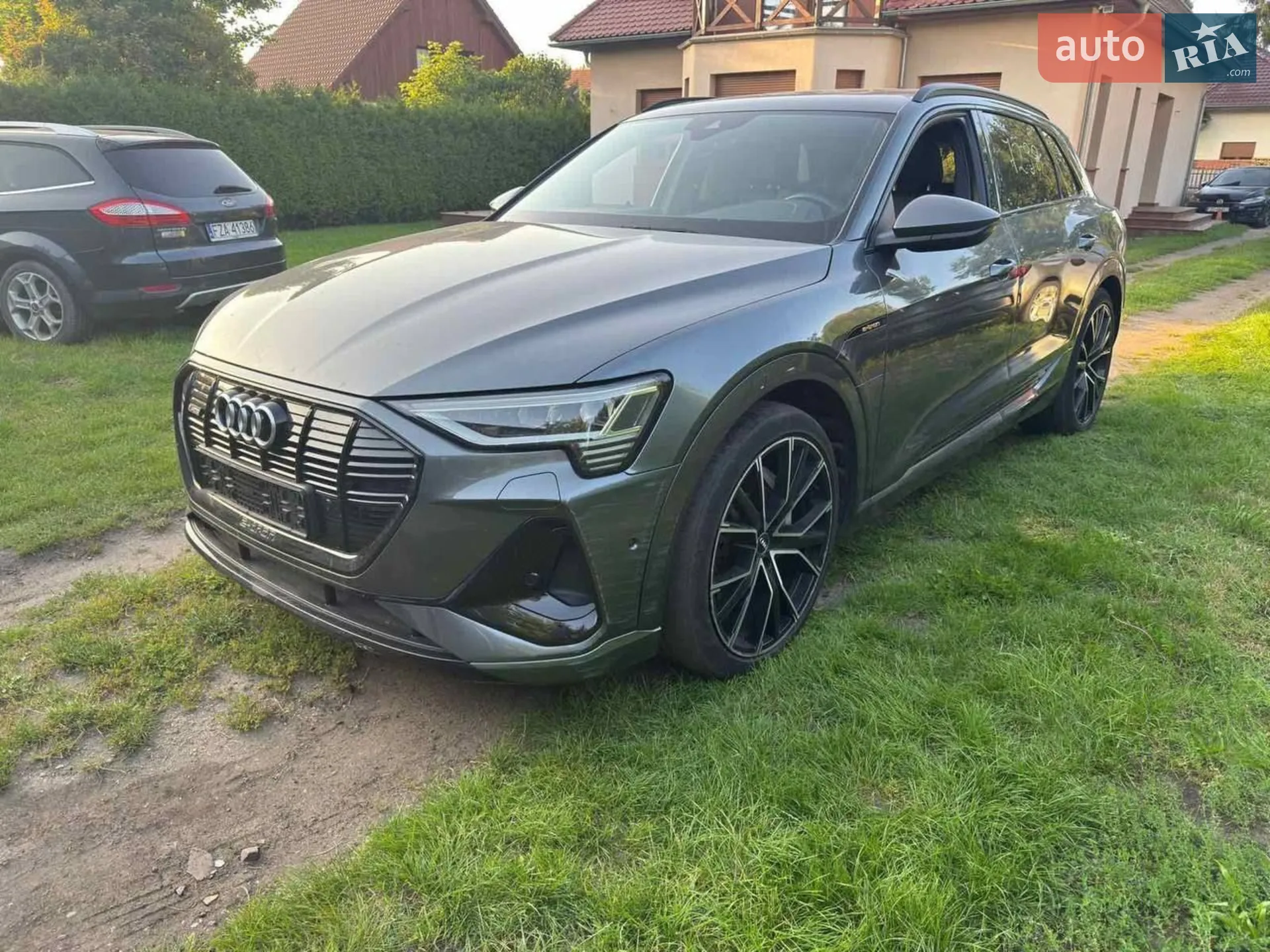 2019 Audi e-tron - мініатюра 12