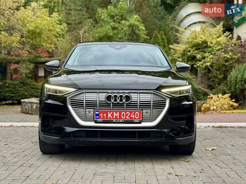 Позашляховик / Кросовер Audi e-tron 2020 в Дрогобичі фото 28 Позашляховик / Кросовер Audi e-tron 2020 в Дрогобичі