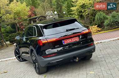 Позашляховик / Кросовер Audi e-tron 2020 в 