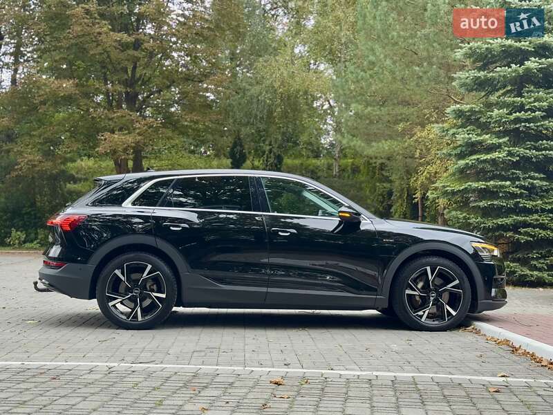 Позашляховик / Кросовер Audi e-tron 2020 в Дрогобичі фото 68 Позашляховик / Кросовер Audi e-tron 2020 в Дрогобичі