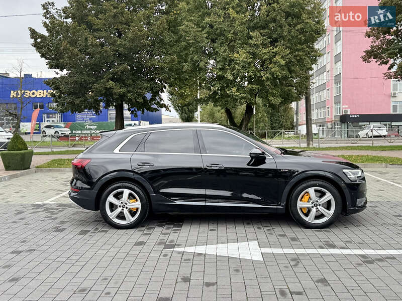 Внедорожник / Кроссовер Audi e-tron 2023 в Хмельницком