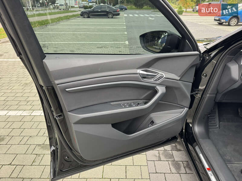 Внедорожник / Кроссовер Audi e-tron 2023 в Хмельницком
