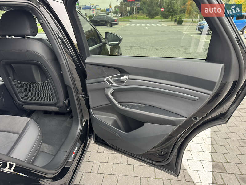 Внедорожник / Кроссовер Audi e-tron 2023 в Хмельницком