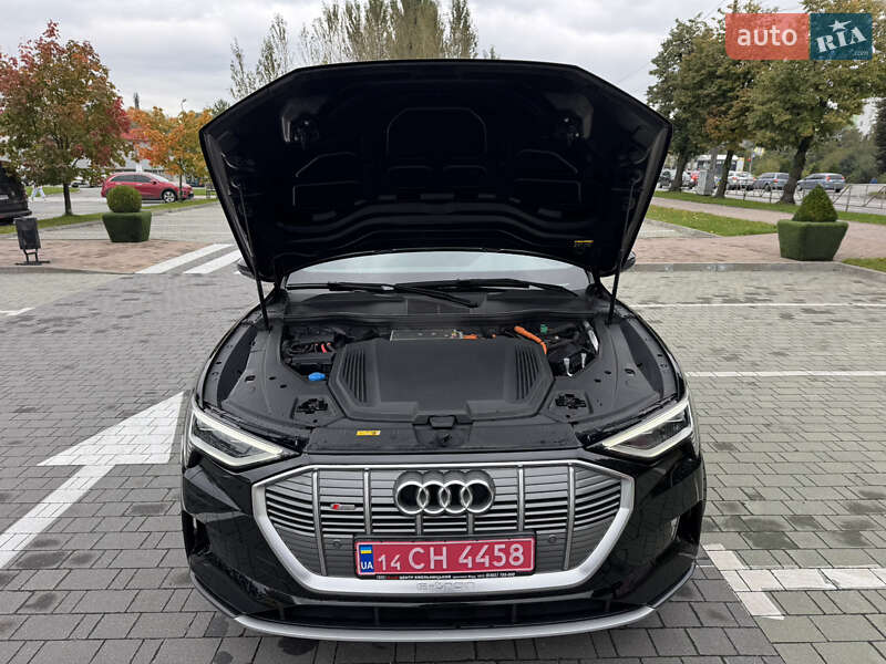 Внедорожник / Кроссовер Audi e-tron 2023 в Хмельницком