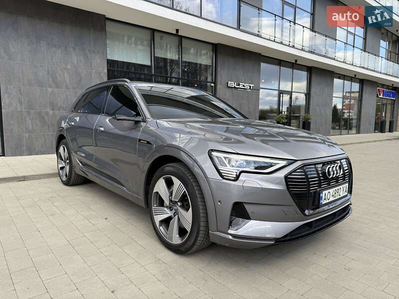 Позашляховик / Кросовер Audi e-tron 2019 в Ужгороді