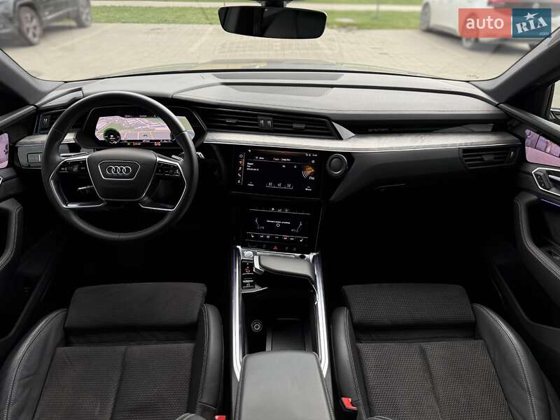 Позашляховик / Кросовер Audi e-tron 2019 в Ужгороді