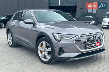 Внедорожник / Кроссовер Audi e-tron 2019 в 