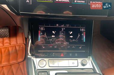 Внедорожник / Кроссовер Audi e-tron 2019 в 