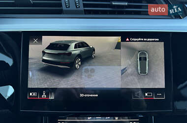 Внедорожник / Кроссовер Audi e-tron 2022 в 