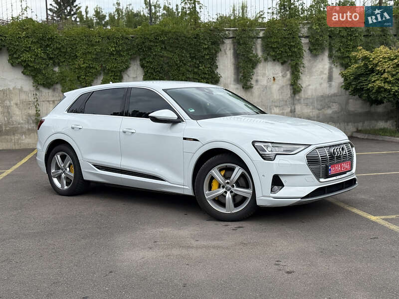 Позашляховик / Кросовер Audi e-tron 2021 в Рівному фото 12 Позашляховик / Кросовер Audi e-tron 2021 в Рівному