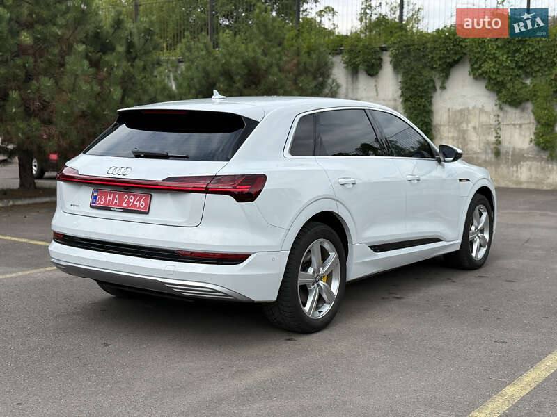 Позашляховик / Кросовер Audi e-tron 2021 в Рівному фото 20 Позашляховик / Кросовер Audi e-tron 2021 в Рівному