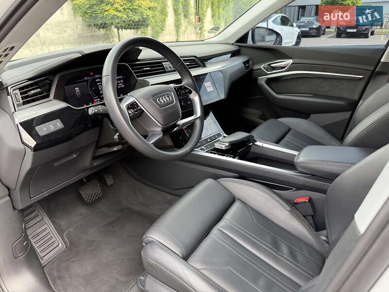 Позашляховик / Кросовер Audi e-tron 2021 в Рівному фото 60 Позашляховик / Кросовер Audi e-tron 2021 в Рівному