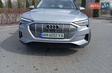Внедорожник / Кроссовер Audi e-tron 2019 в 
