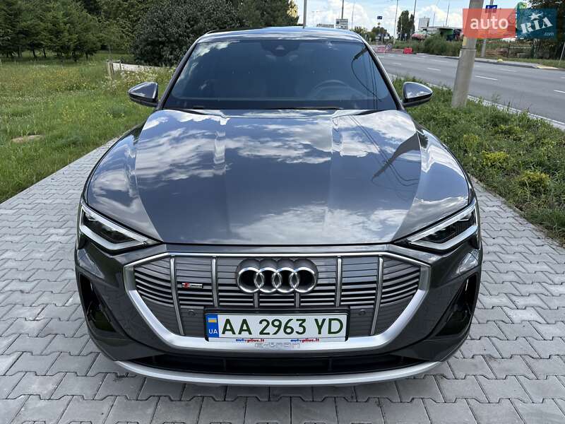 Внедорожник / Кроссовер Audi e-tron 2021 в Киеве