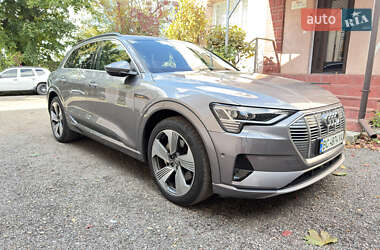 Позашляховик / Кросовер Audi e-tron 2019 в Львові