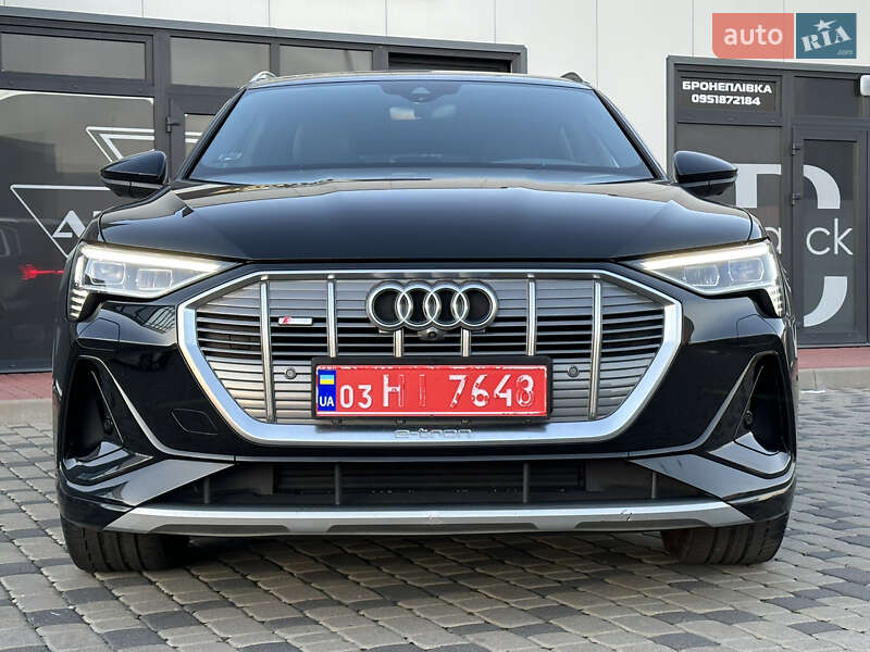 Позашляховик / Кросовер Audi e-tron 2021 в Мукачевому
