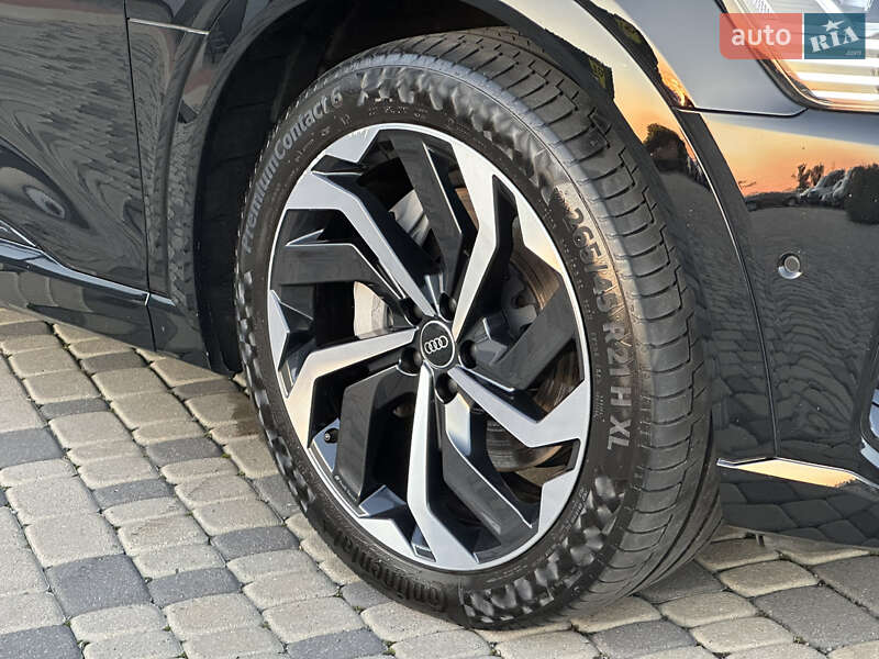 Позашляховик / Кросовер Audi e-tron 2021 в Мукачевому