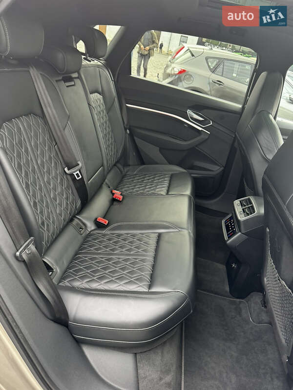 Внедорожник / Кроссовер Audi e-tron 2021 в Луцке