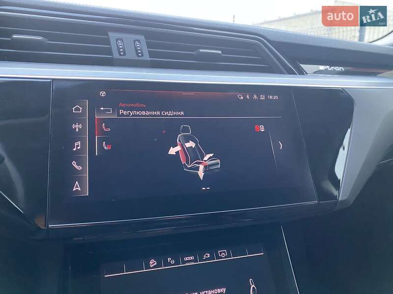Внедорожник / Кроссовер Audi e-tron 2021 в Бориславе