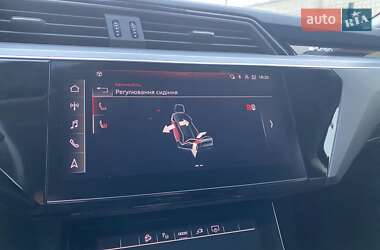 Внедорожник / Кроссовер Audi e-tron 2021 в 