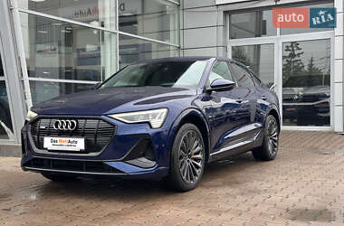 Позашляховик / Кросовер Audi e-tron 2021 в 