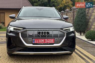 Позашляховик / Кросовер Audi e-tron 2022 в 