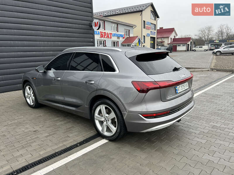 Позашляховик / Кросовер Audi e-tron 2019 в Снятині фото 12 Позашляховик / Кросовер Audi e-tron 2019 в Снятині