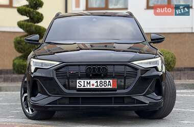 Внедорожник / Кроссовер Audi e-tron 2022 в 