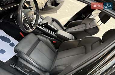 Внедорожник / Кроссовер Audi e-tron 2022 в 