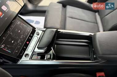 Внедорожник / Кроссовер Audi e-tron 2022 в 
