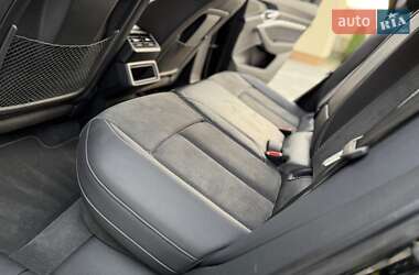 Внедорожник / Кроссовер Audi e-tron 2022 в 