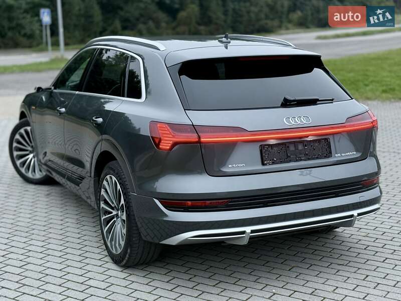Позашляховик / Кросовер Audi e-tron 2020 в Львові