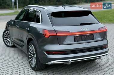 Внедорожник / Кроссовер Audi e-tron 2020 в 